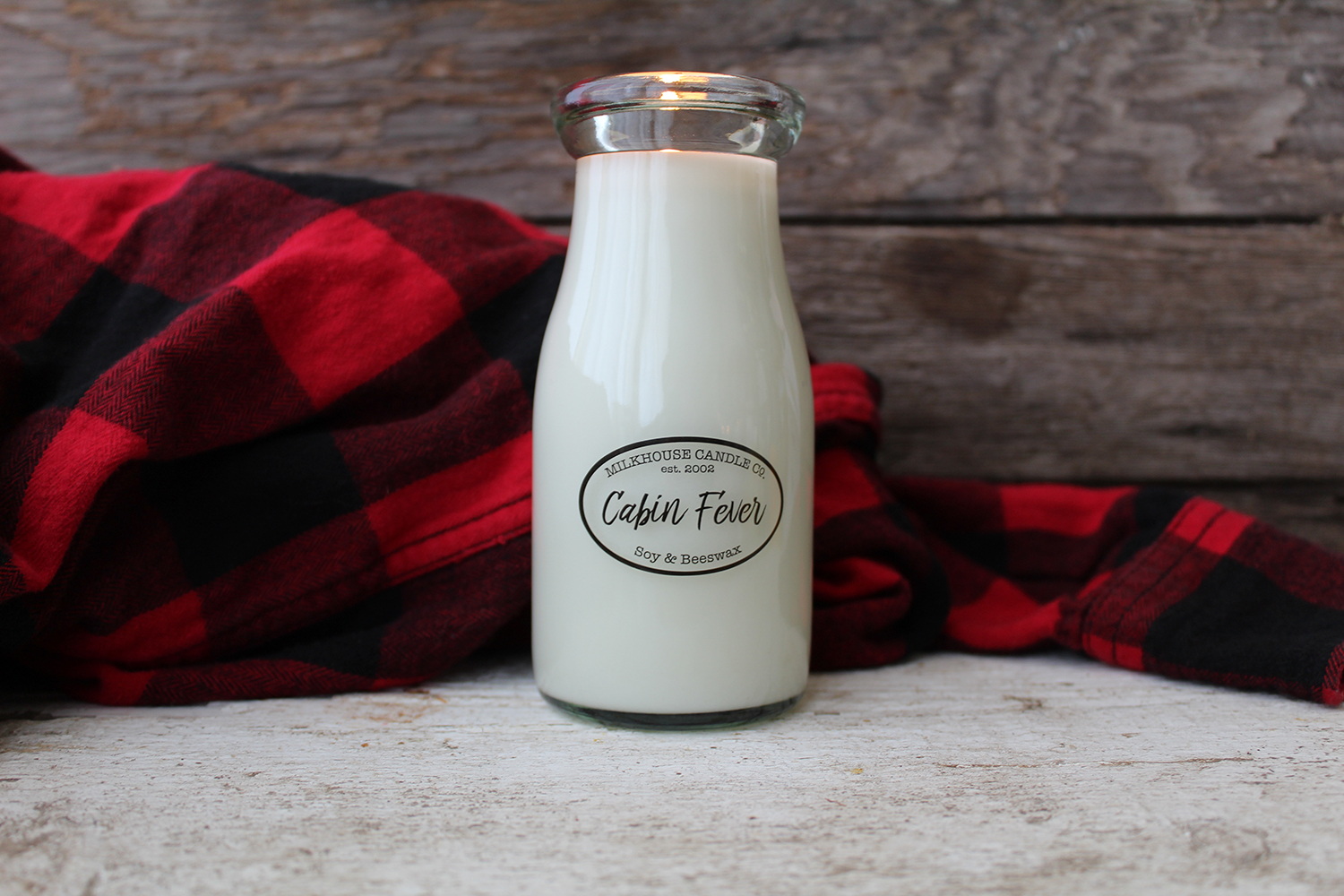 MILKHOUSE CANDLE CABIN FEVER αρωματικό κερί MILKBOTTLE (227 g)